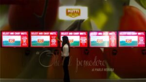 Approfondisci con prodotti come:  Monitor interattivi touch, tablet, iPad, smartphone